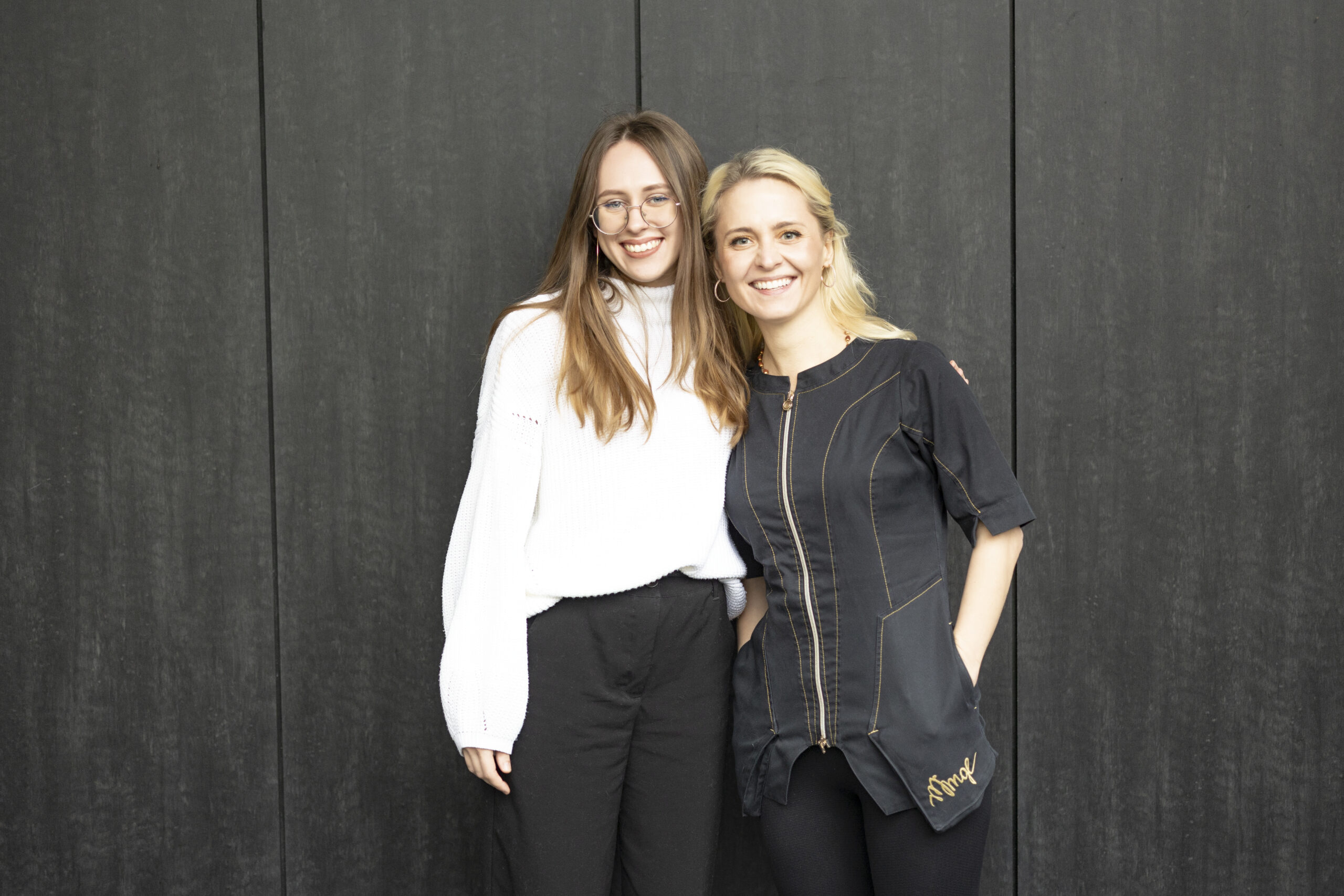 dentist Urszula Leończak with a patient