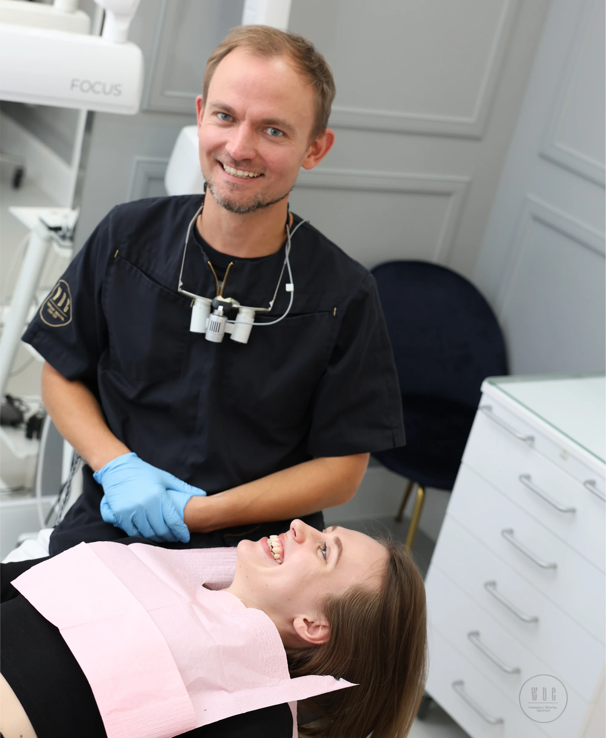 dentist Bartosz Leończak