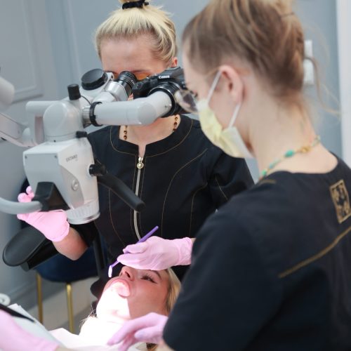 Endodontics under a microscope Warsaw