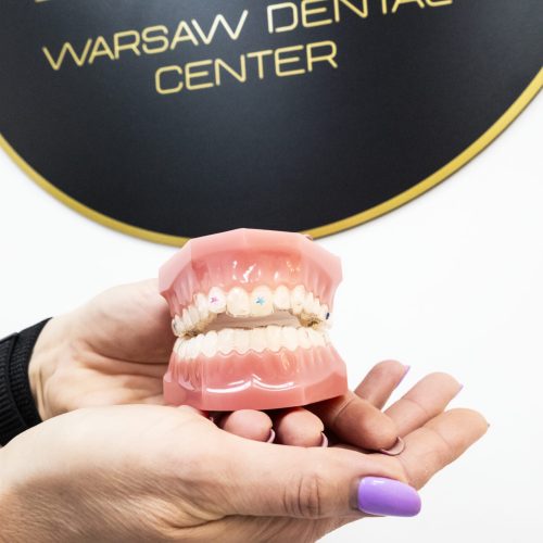 How to use cleaning crystals for Invisalign ?